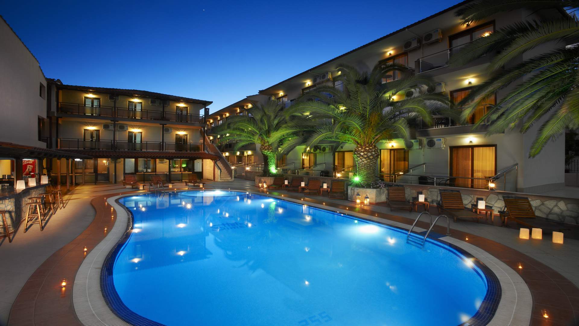 Hotel Simeon bazen uvece.jpg