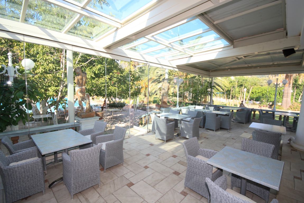 Sivota hotel restoran.jpg