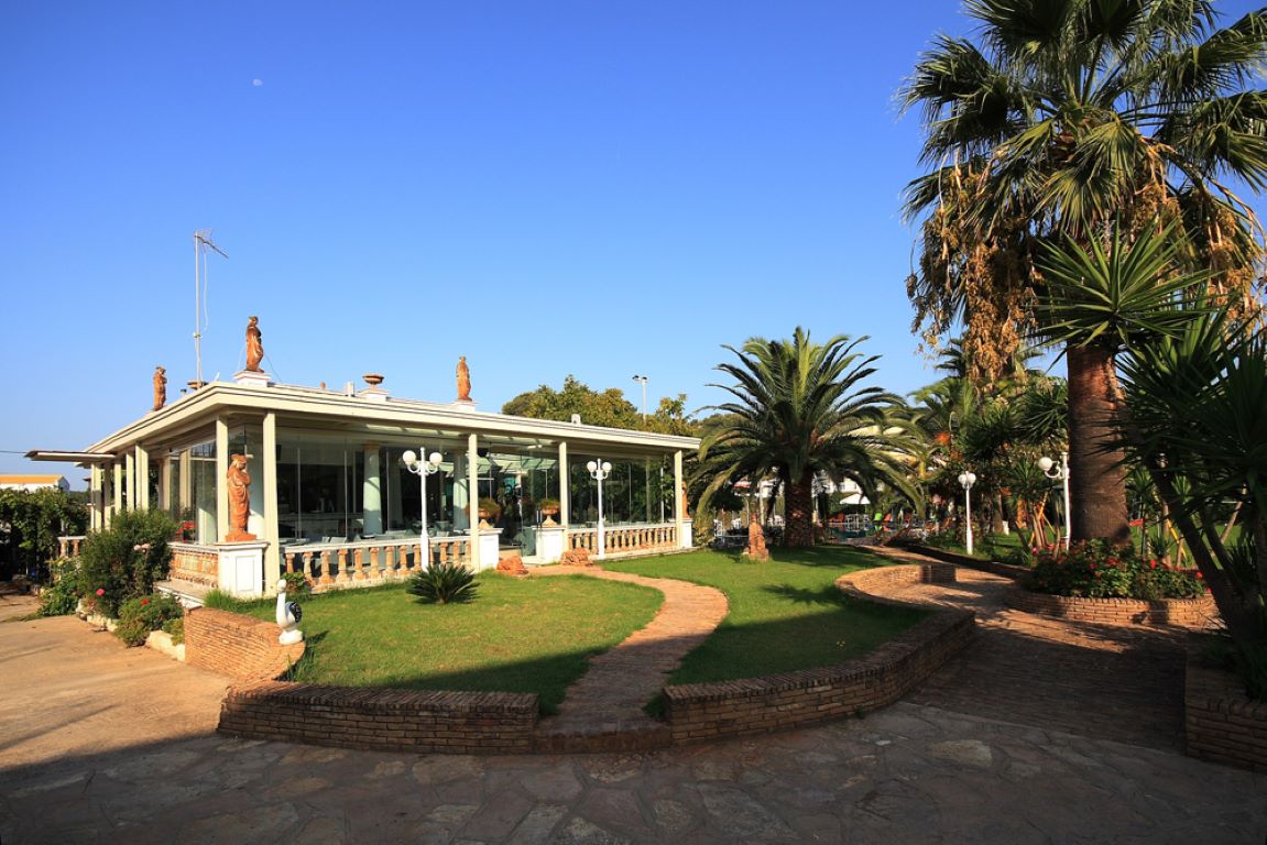 Sivota hotel.jpg