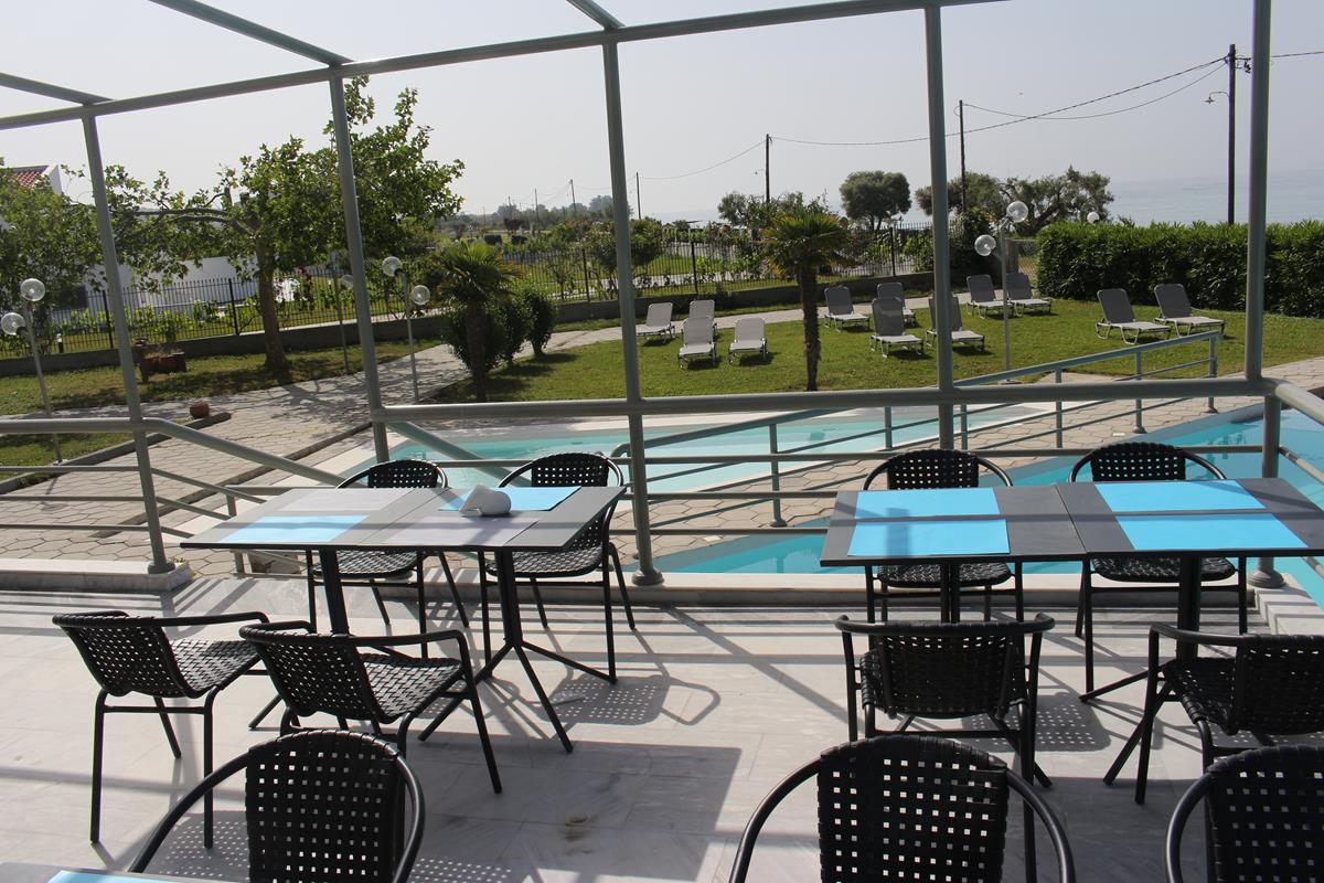 Hotel Skion Palace restoran kod bazena.jpg