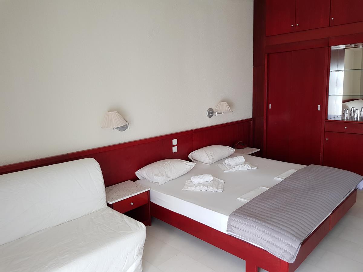 Skion Palace hotel superior bungalow .jpg