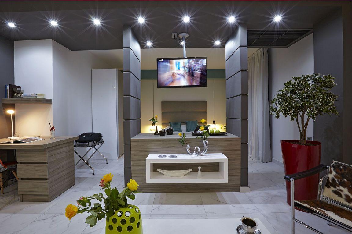Hotel Sokratis deluxe suite.jpg