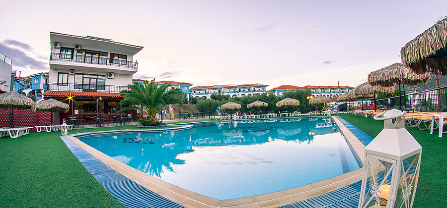 Hotel Sonia Resort bazen 1.jpg