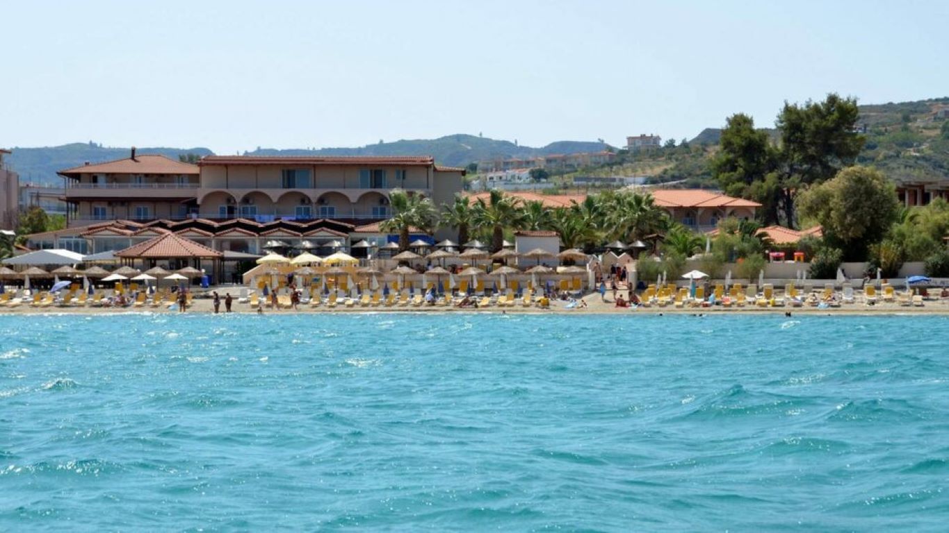 Hotel Sousouras-Plaza.jpg