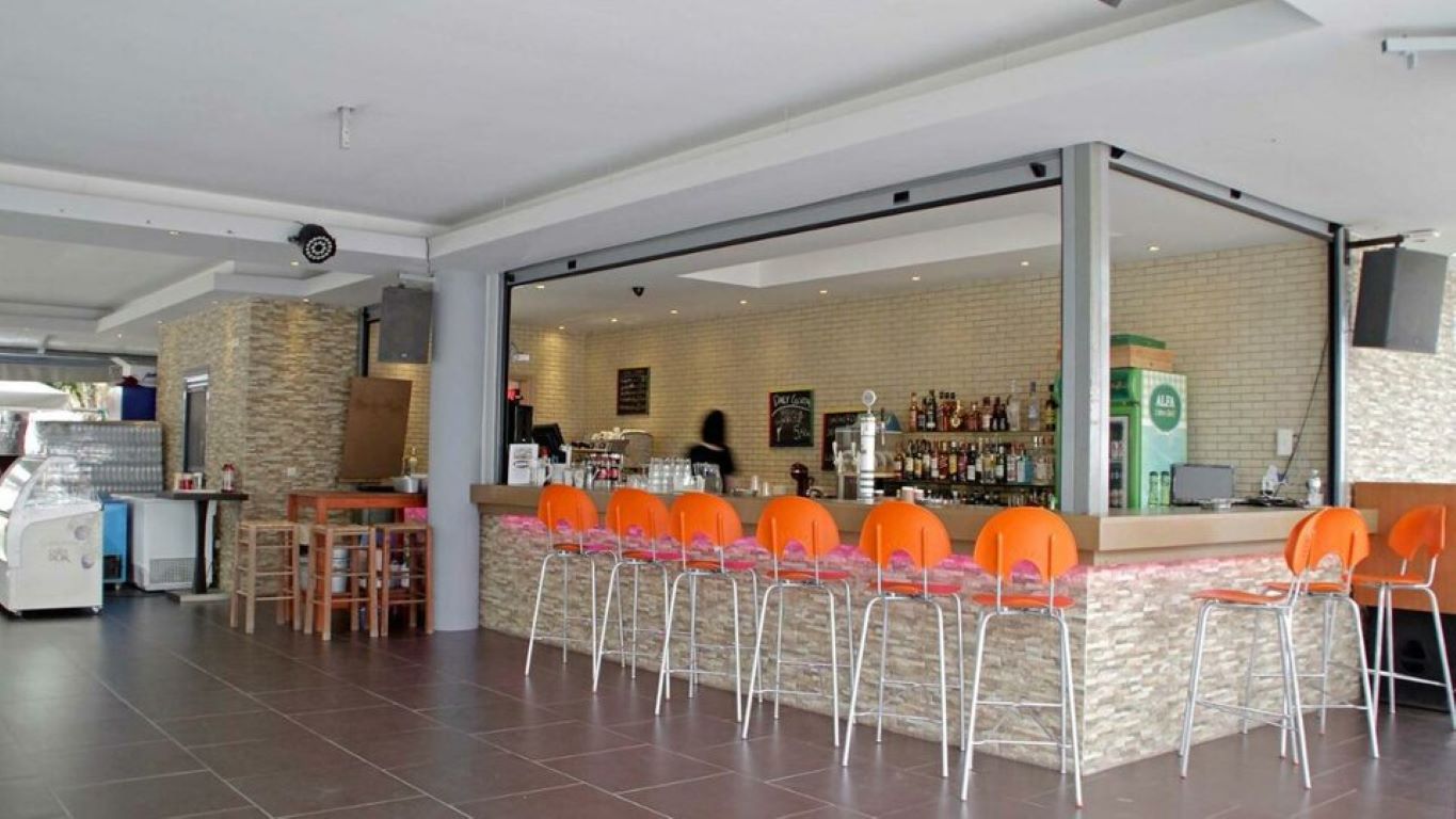 Sun Beach Platamonas Hotel-Bar.jpg