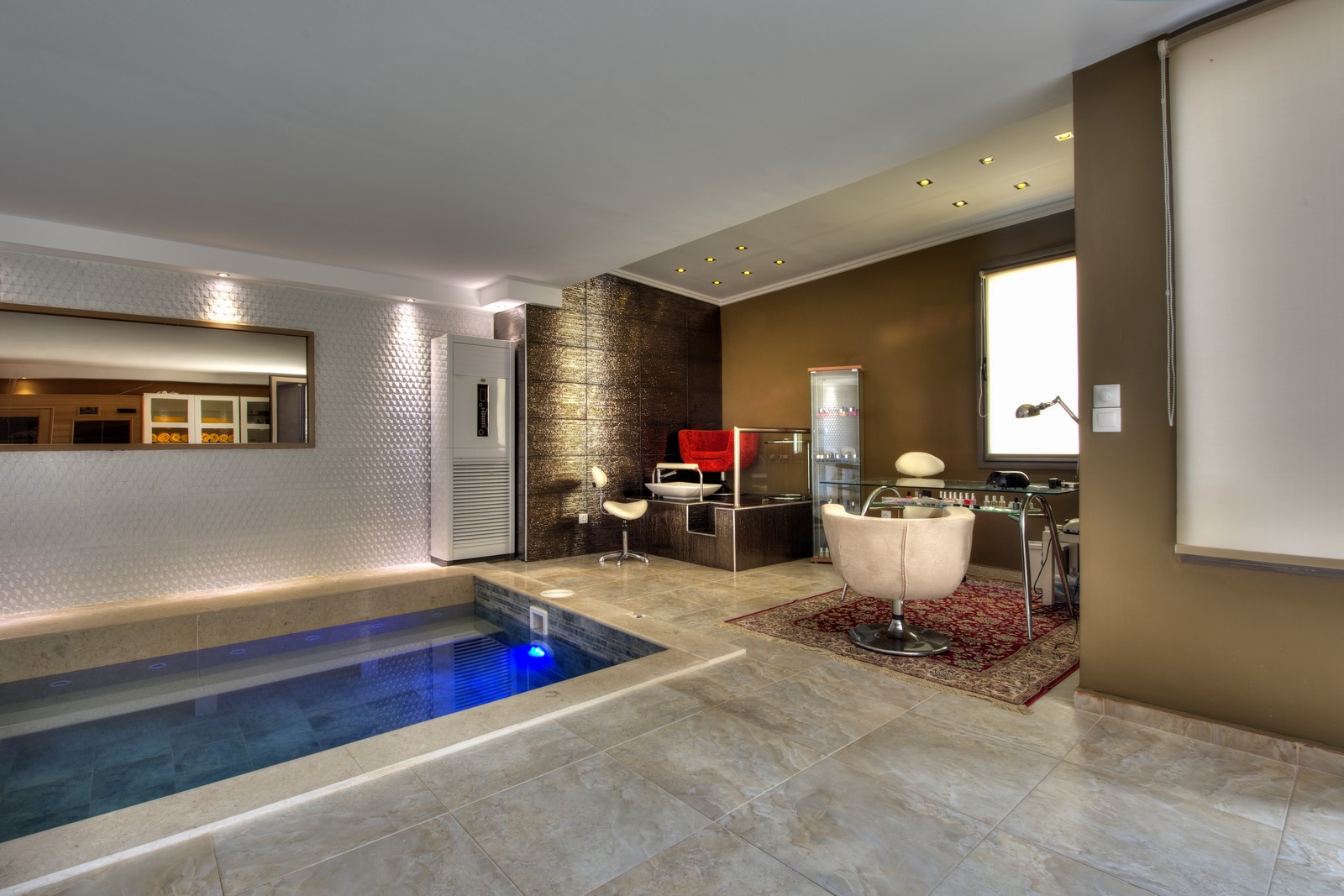 Hotel Sunny Villas Resort Spa centar.jpg