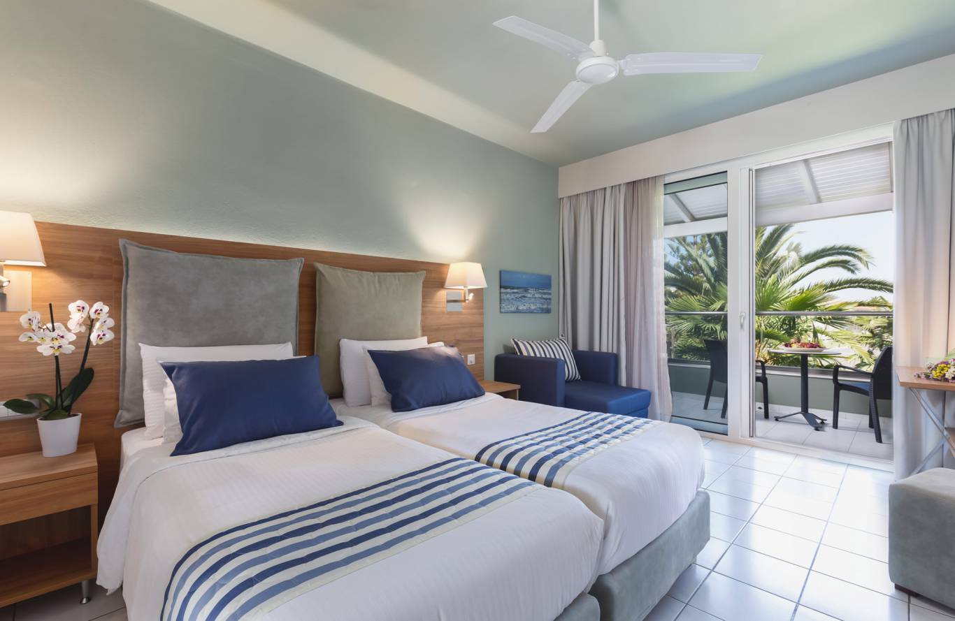 Acharavi Beach Hotel-Standardna soba.jpg