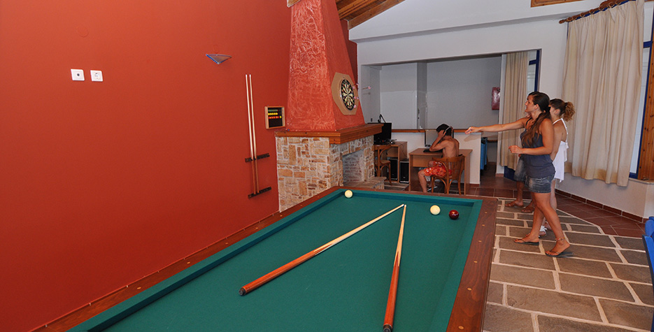 Hotel Thalassies play room.jpg