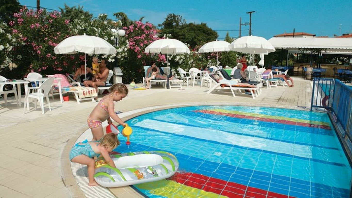 Hotel Tresor Sousouras-Deciji bazen.jpg