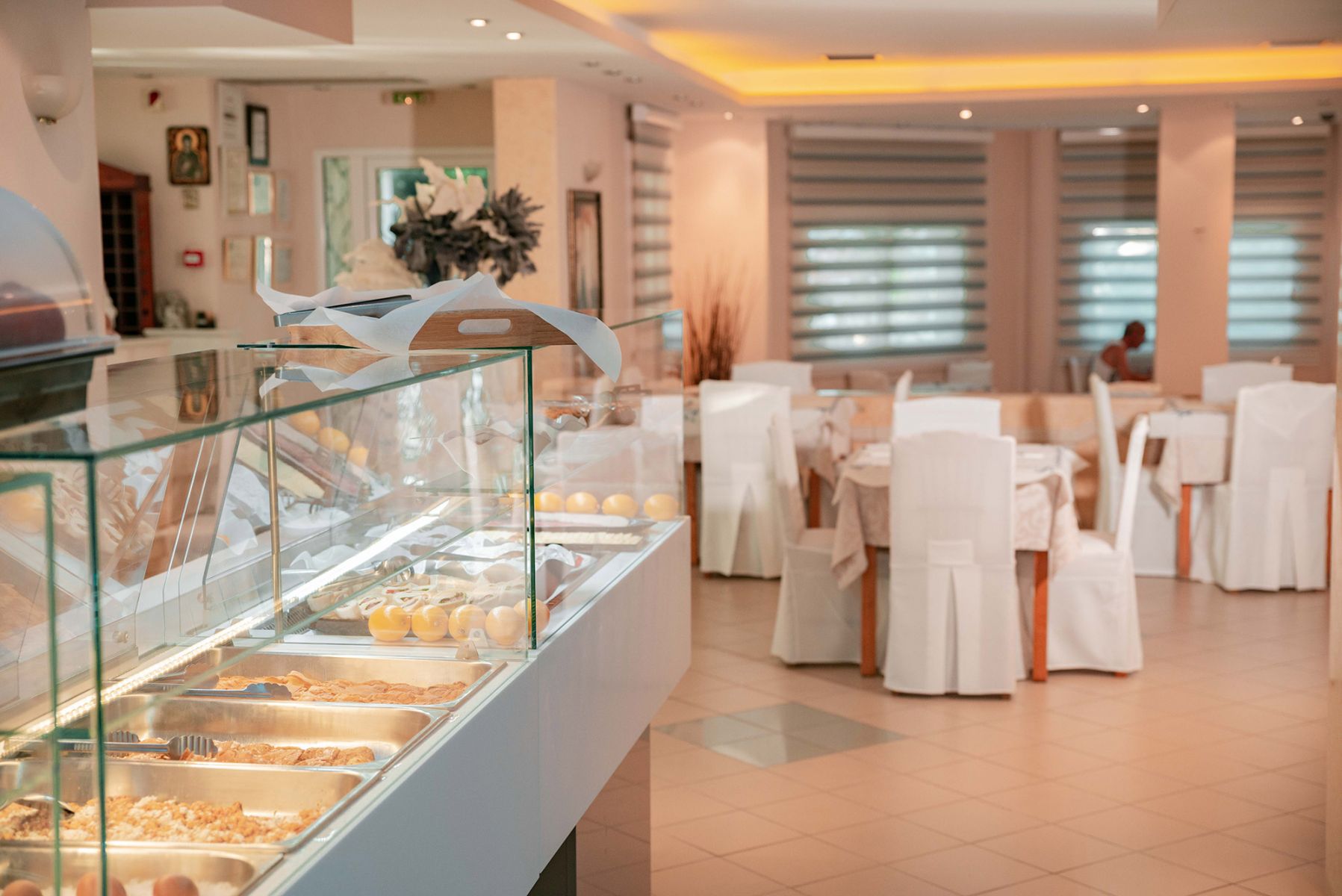 Hotel Tresor Sousouras-Restoran.jpg