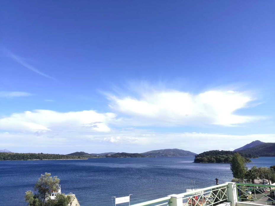 Hotel Tropicana Inn pogled na more.png