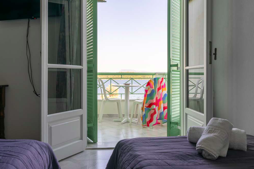 Hotel Tropicana Inn sea view.png