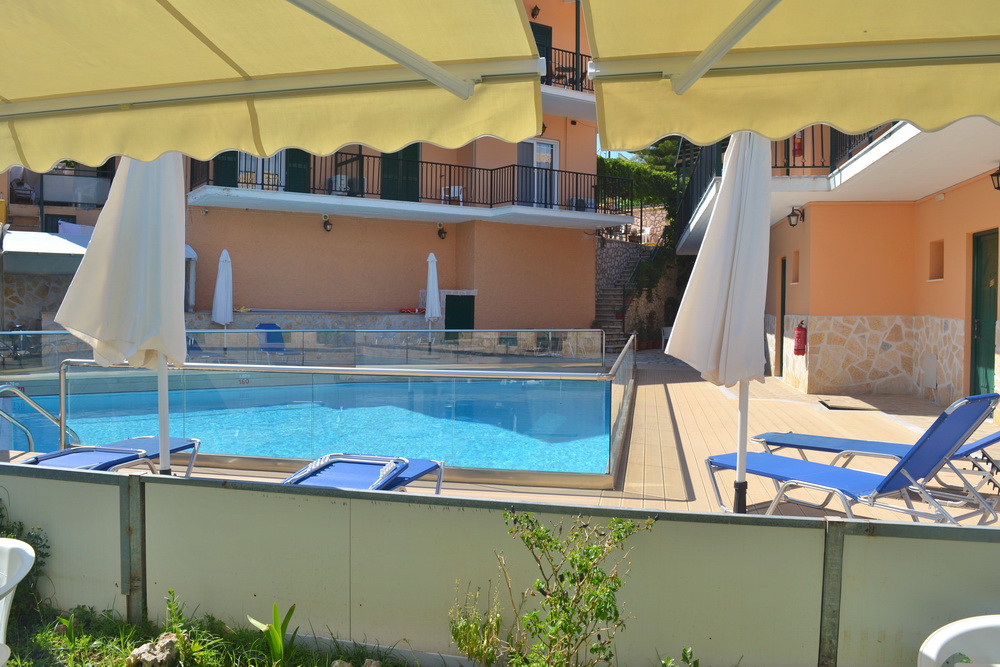 Hotel Vergina Star bazen.jpg