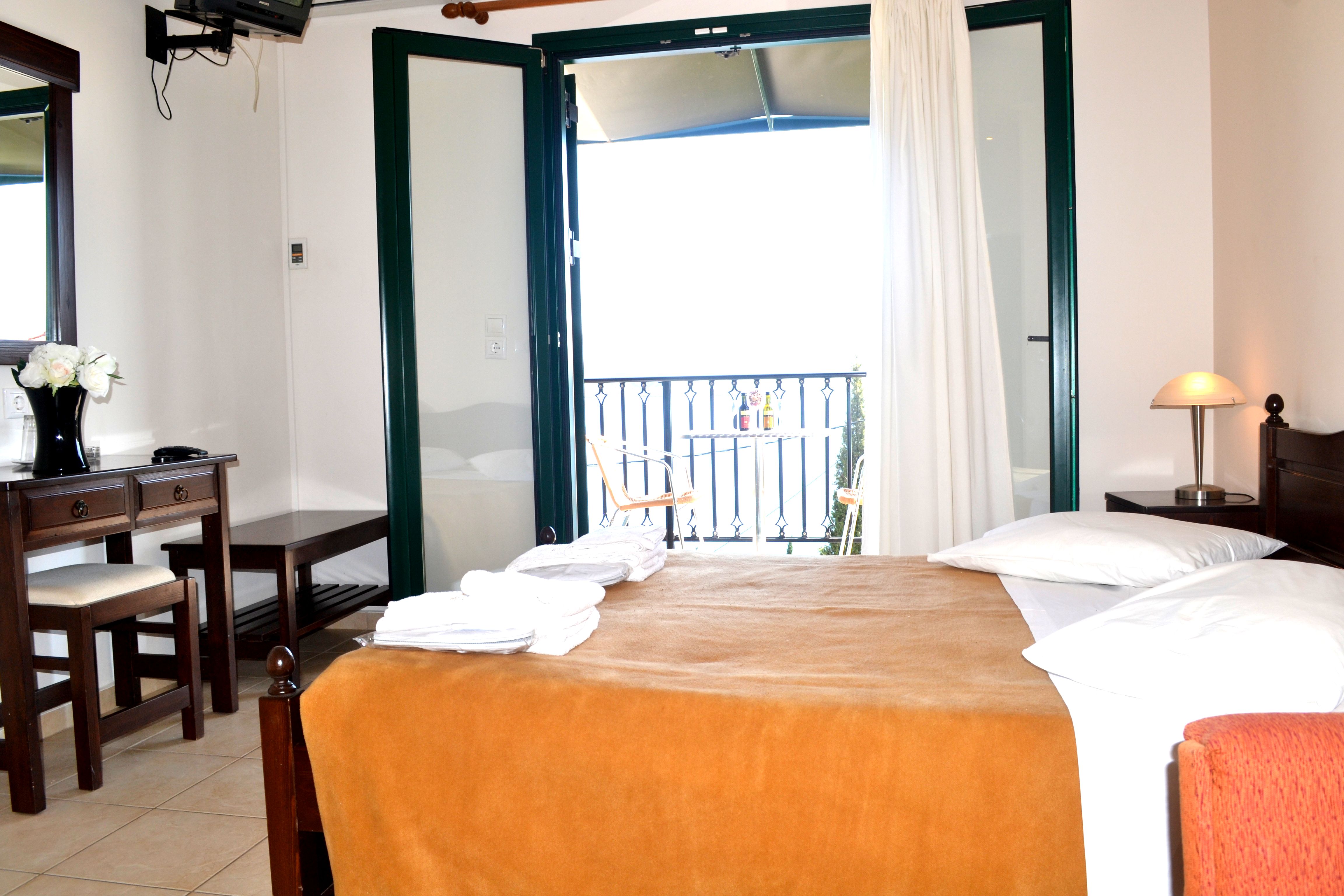 Hotel Vergina Star double room.jpg