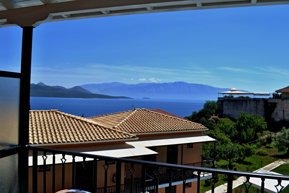 Hotel Vergina Star pogled sa terase.jpg
