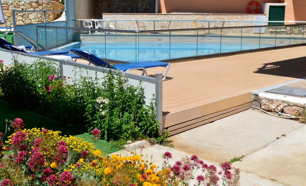 Hotel Vergina Star pool area.jpg