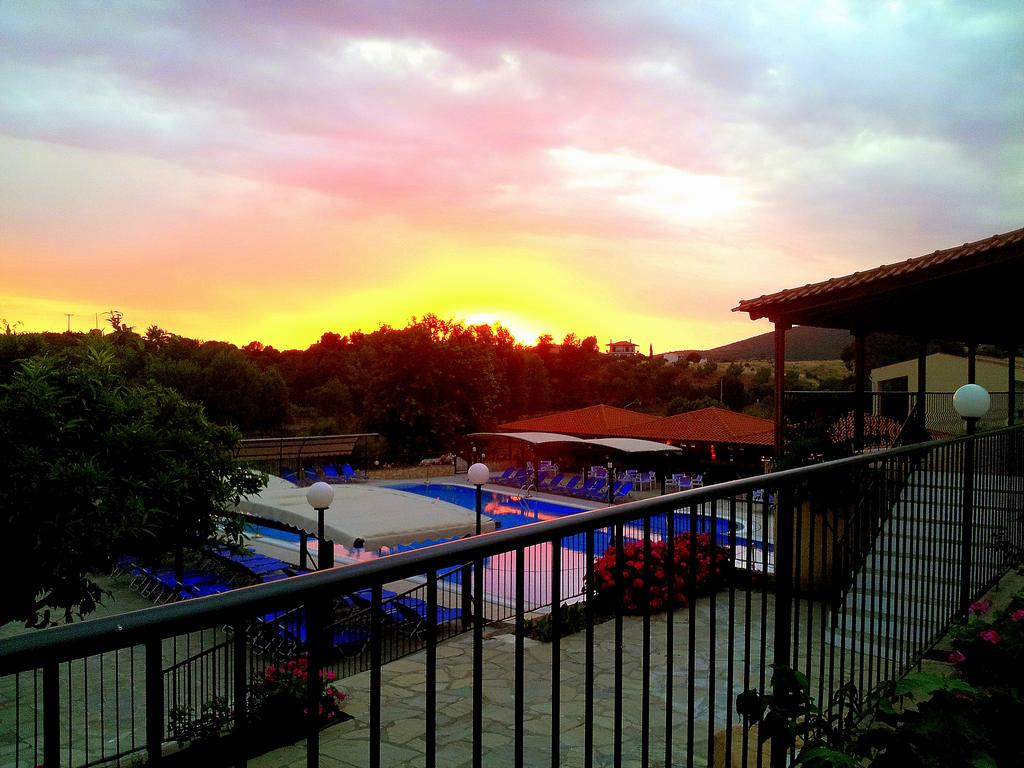 Hotel Village Mare zalazak.jpg