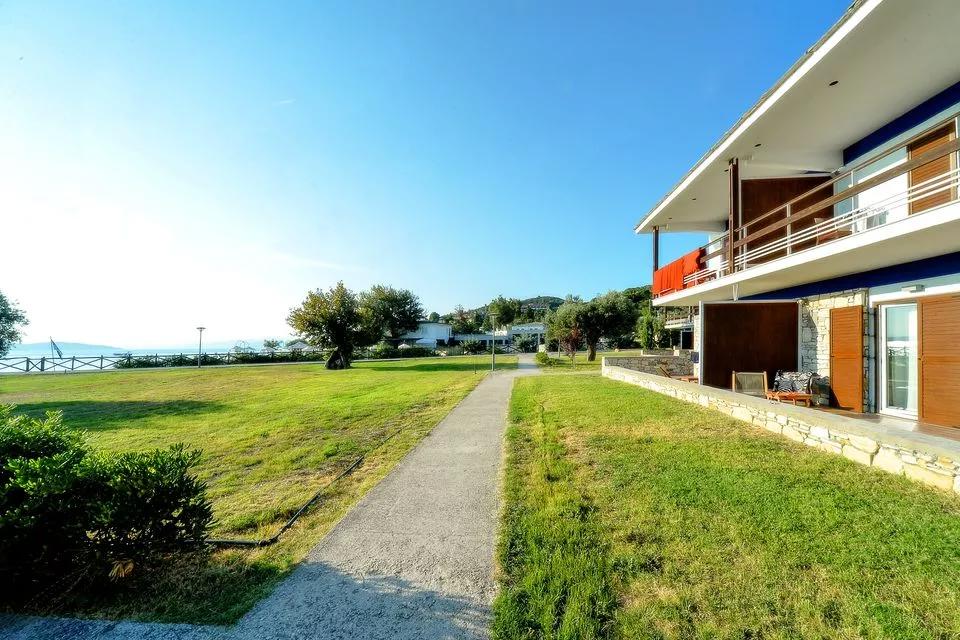 Hotel Xenia basta.jpg