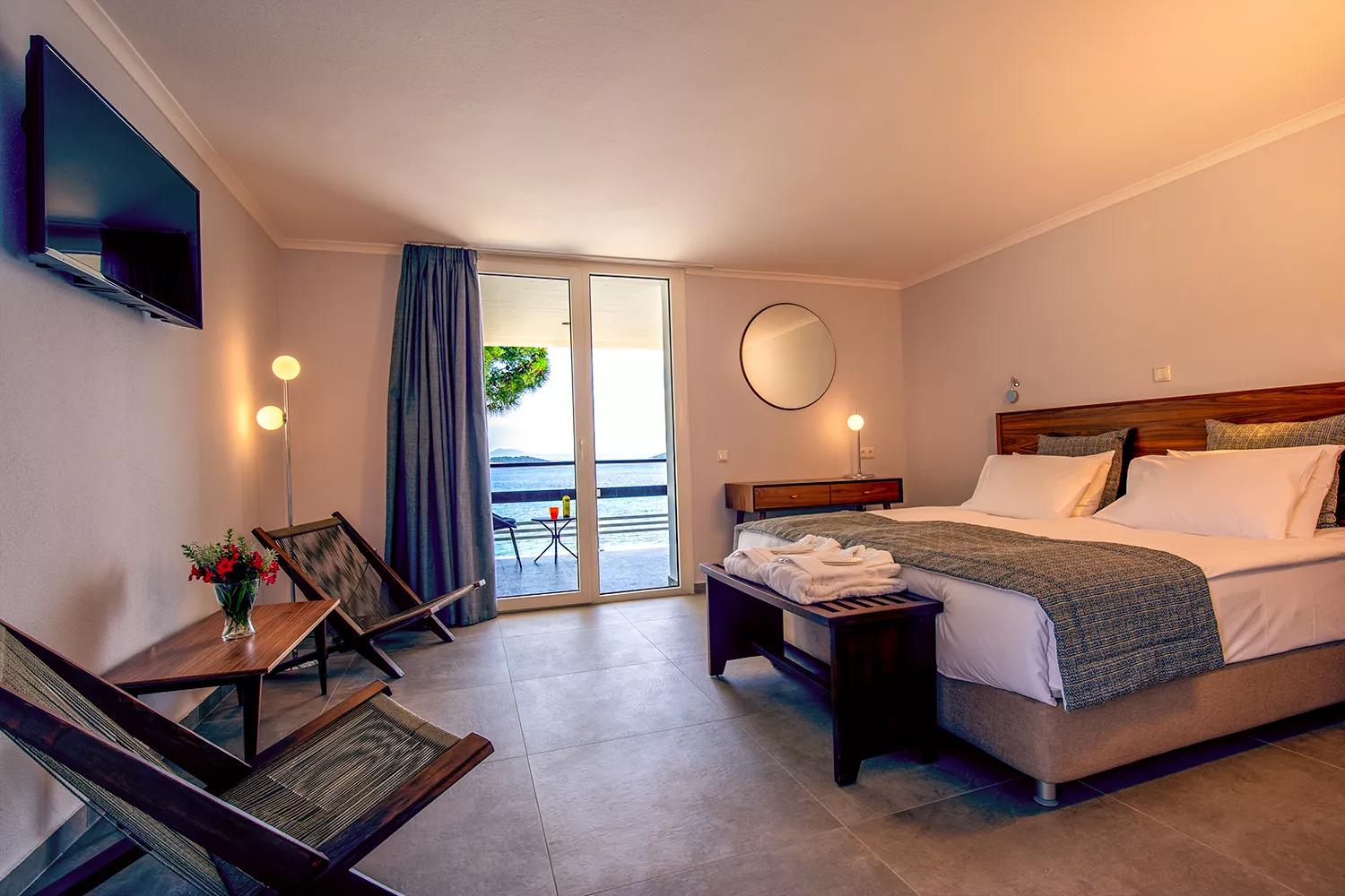 Hotel Xenia bungalow room sea view.jpg