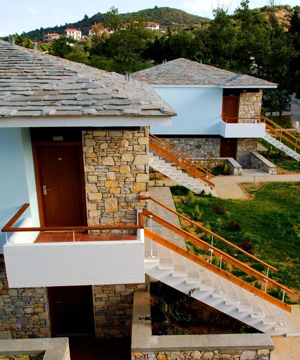 Hotel Xenia bungalow.jpg
