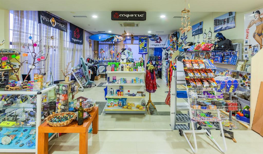 Hotel Xenios Anastasia Resort mini market.jpg