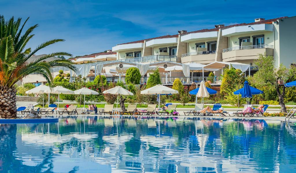 Hotel Xenios Anastasia Resort pool.jpg