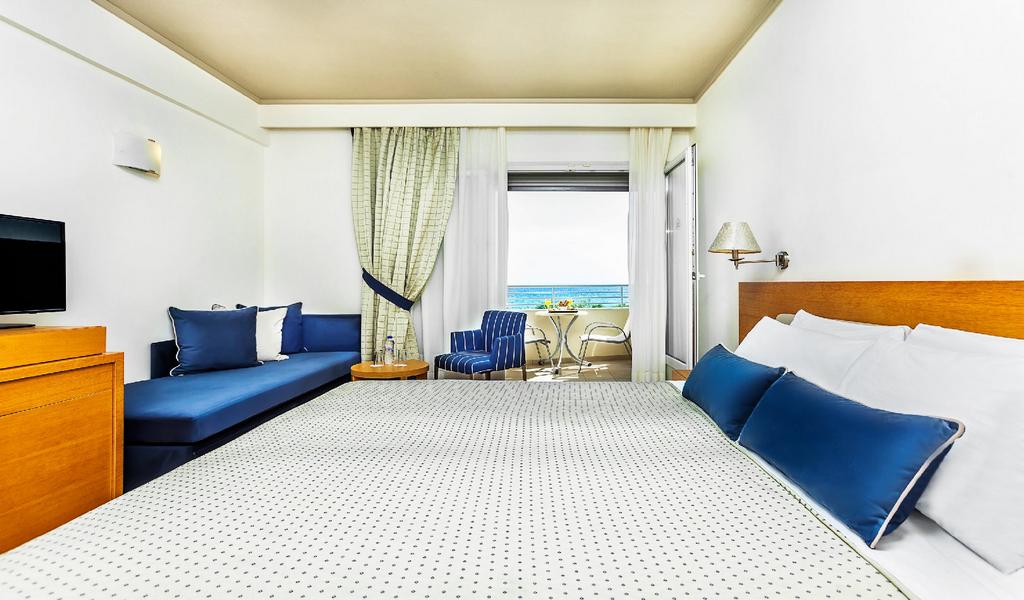 Hotel Xenios Anastasia Resort superior room.jpg
