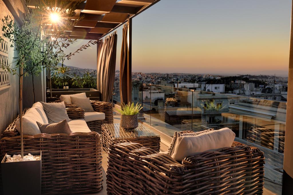 Hotel Altius Kolonaki Lodge balcony.jpg