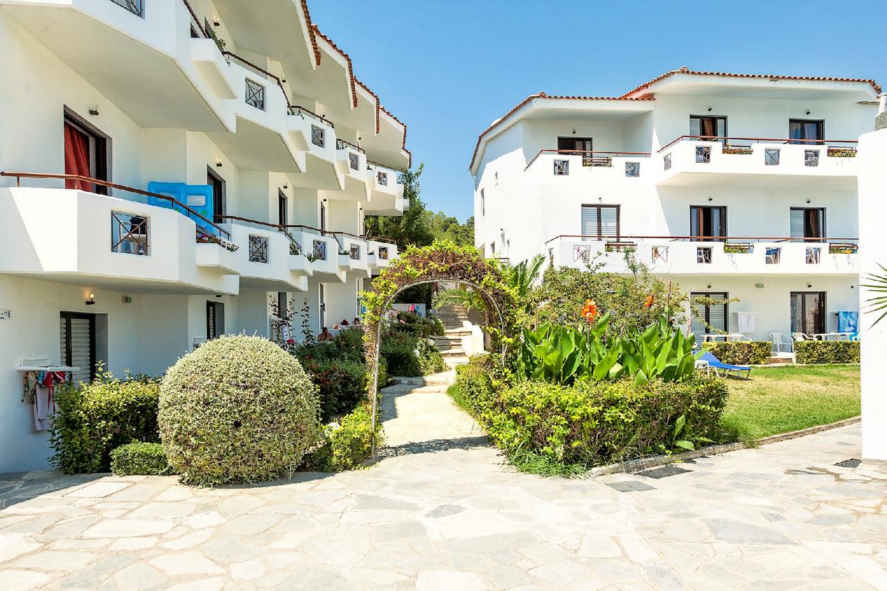 Hotel Xenios Dolphin Beach basta.jpg