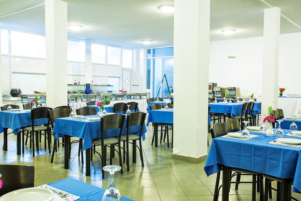Hotel Xenios Port Marina restoran.jpg