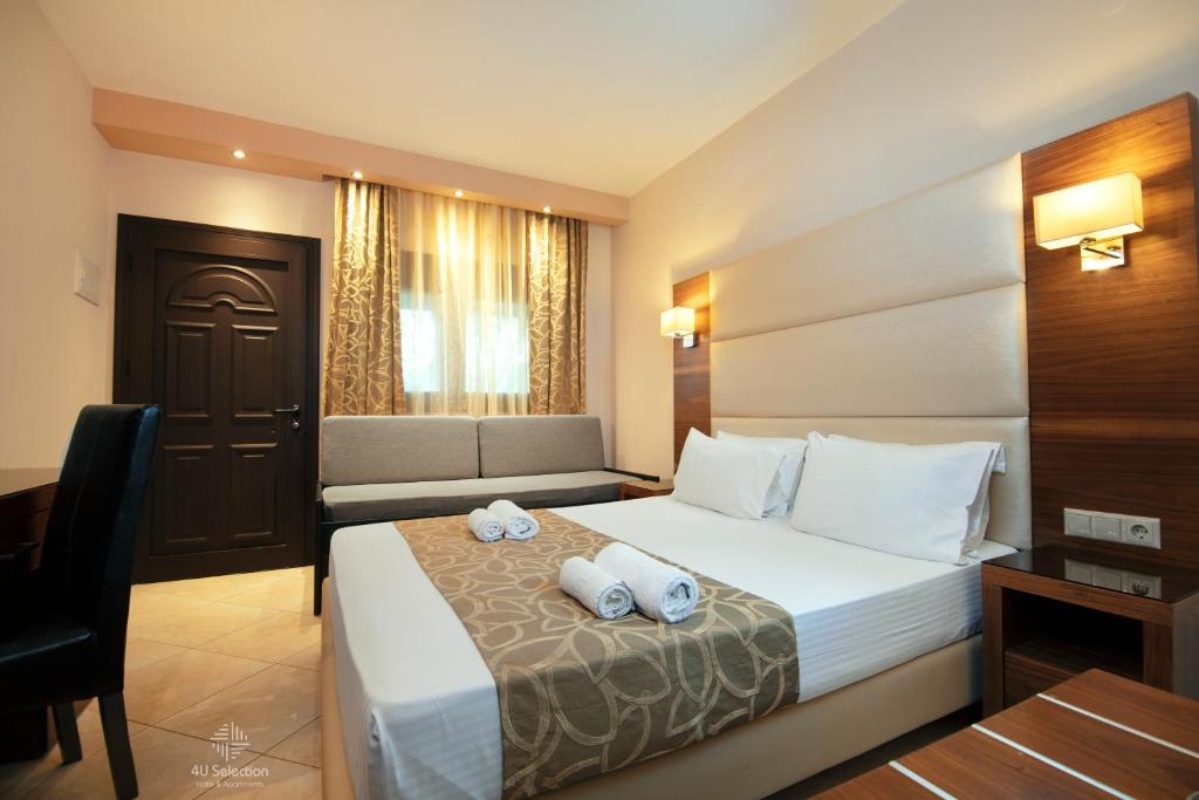 4 You Residence studio.jpg
