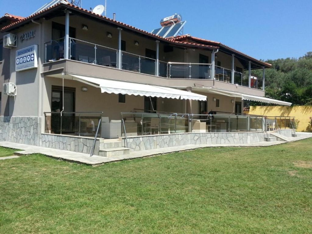 4 You Residence zgrada hotela.jpg