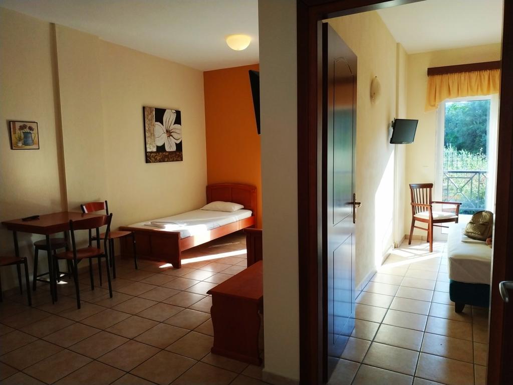 Hotel Amalia one bedroom apartment 2.jpg