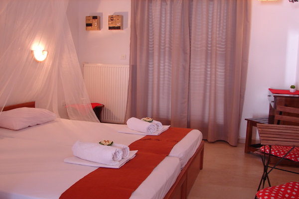 Alexandra Hotel - dva spojena kreveta.jpg