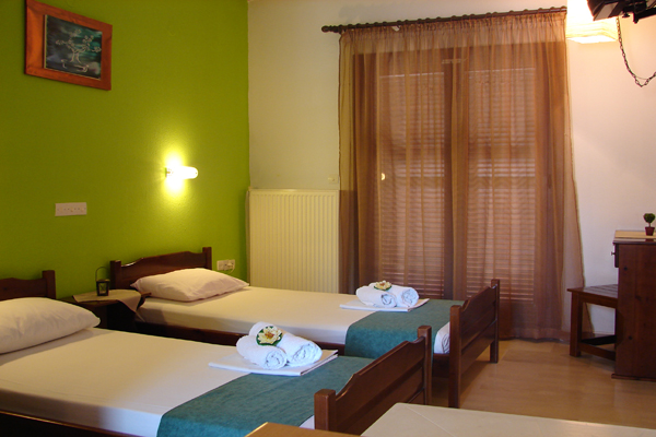 Alexandra Hotel - odvojeni kreveti.jpg