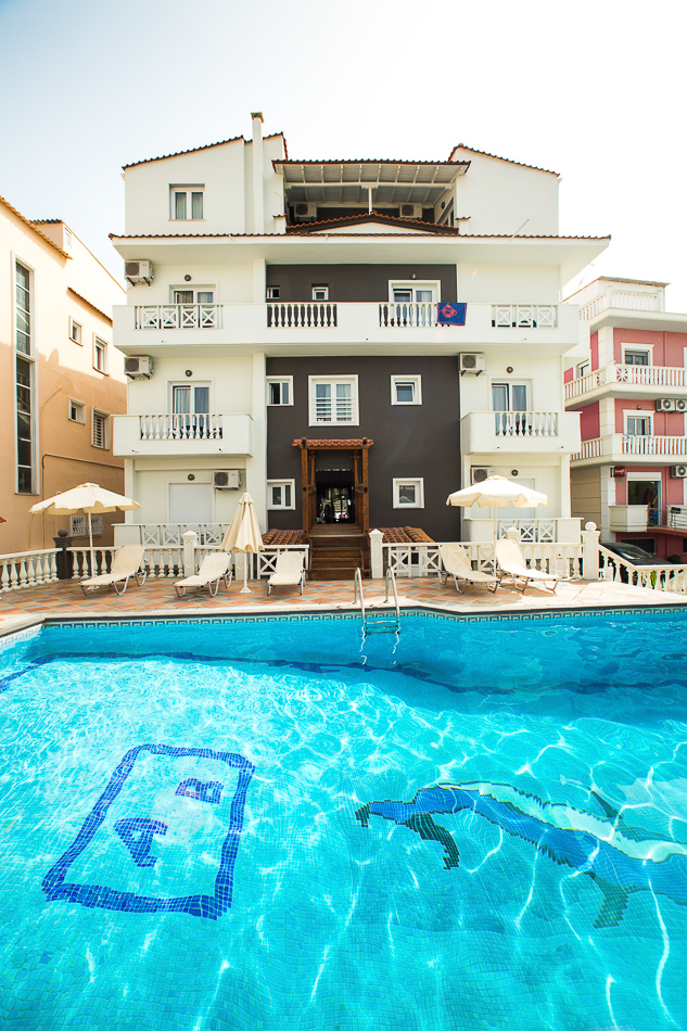Ana Beach Hotel - bazen.jpg