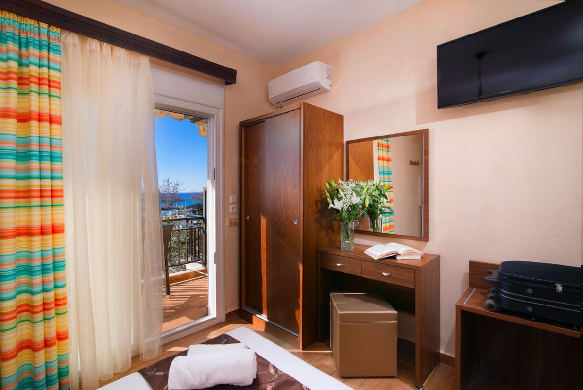 Ana_s Star Beach hotel - nameštaj.jpg