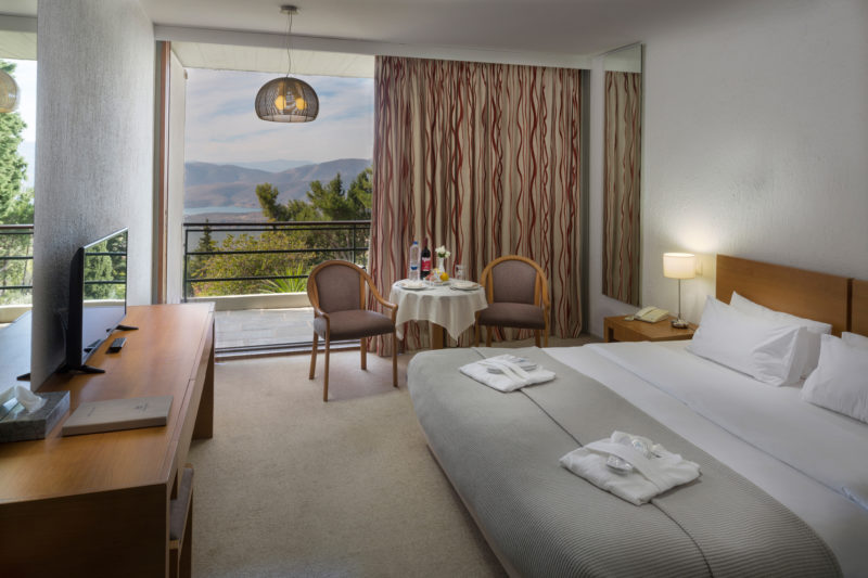 Hotel Amalia Delphi classic room 1.jpg
