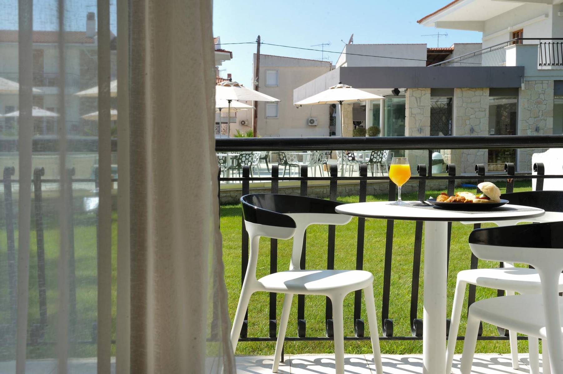 Aristotelis Hotel - prizemni balkon.jpg