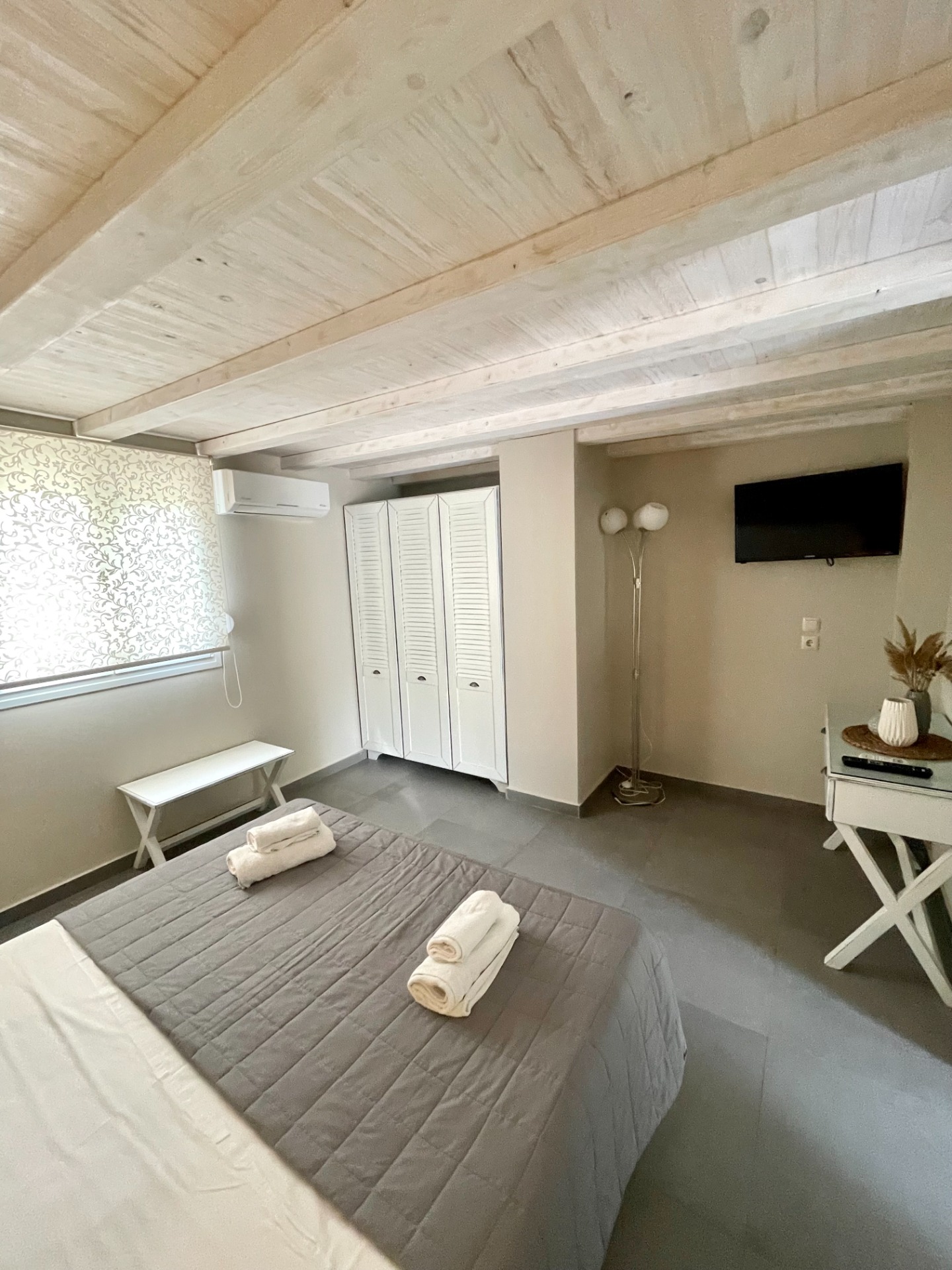 Hotel Aroma Beach-Deluxe family suite.jpg