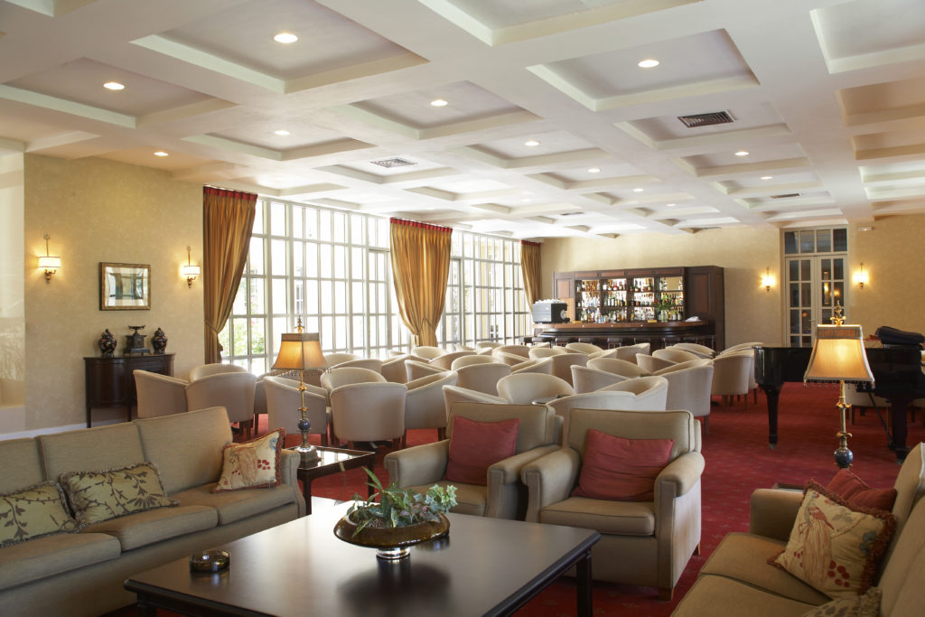 Hotel Amalia Nafplio lobby lounge bar.jpg