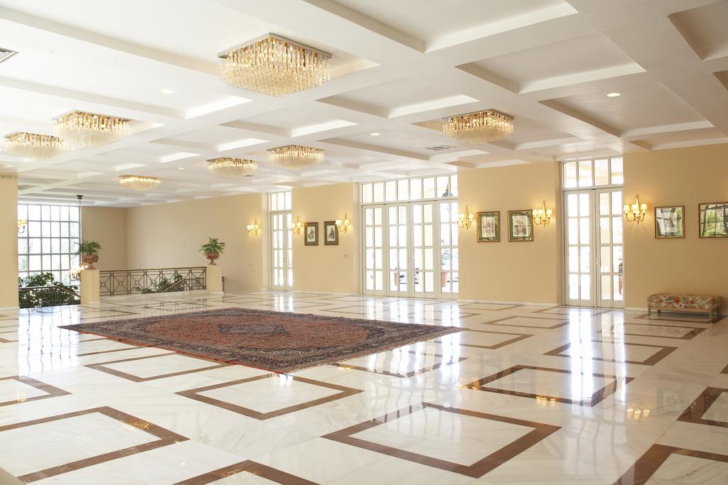 Hotel Amalia Nafplio lobby.jpg