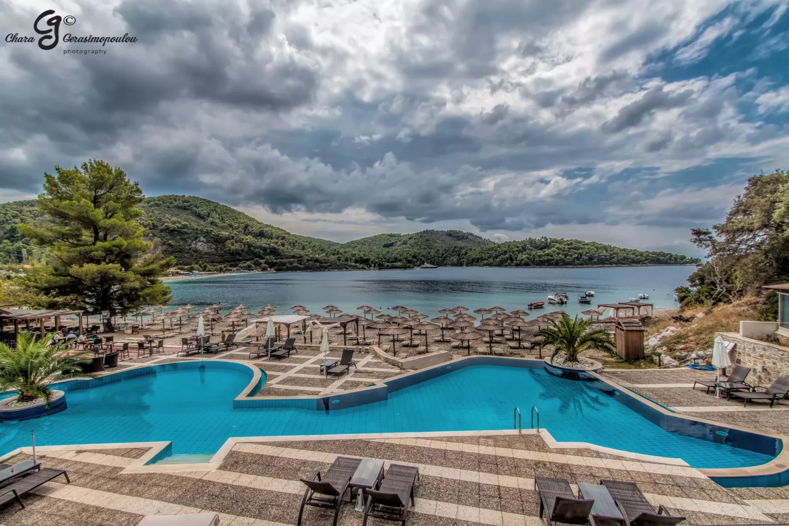 Hotel Blue Green Bay panorama bazena.jpg