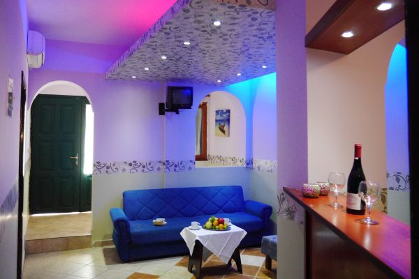 Blue Sky Apartments - soba.jpg