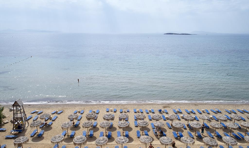 Hotel Amarilia beach.jpg