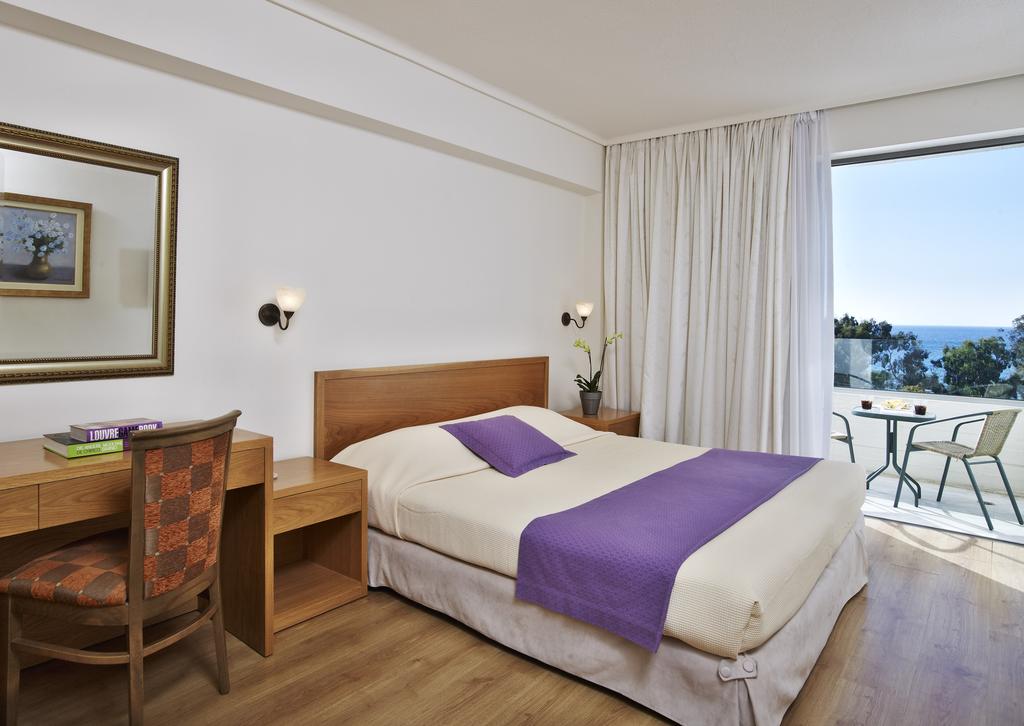 Hotel Amarilia suite 1.jpg