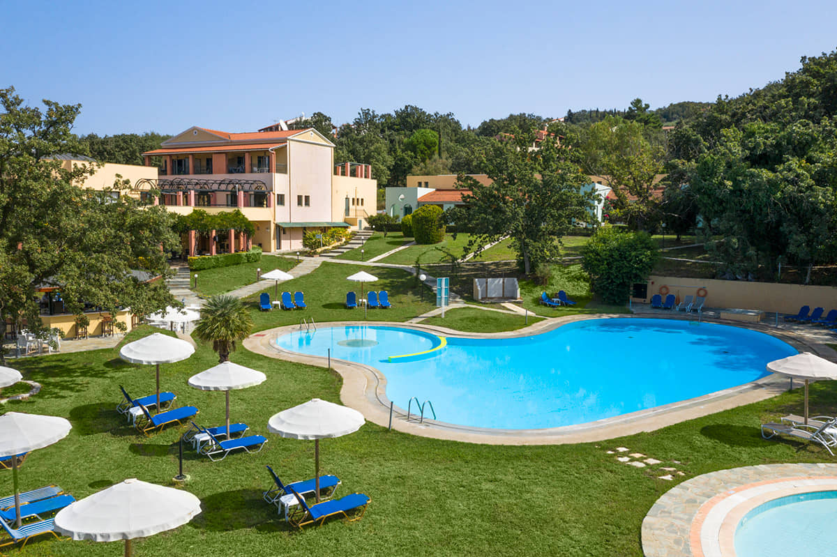 Century Resort Hotel-Bazen.jpg