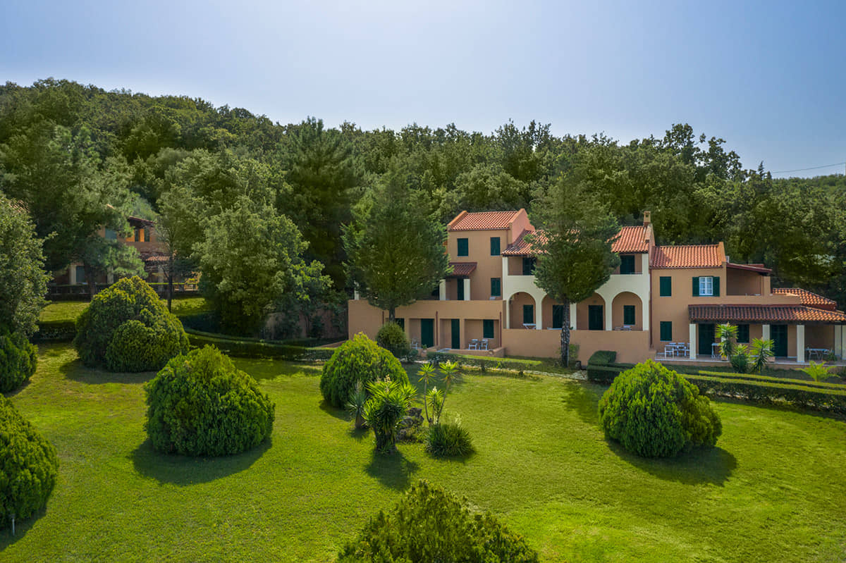 Hotel Century Resort-Basta hotela.jpg