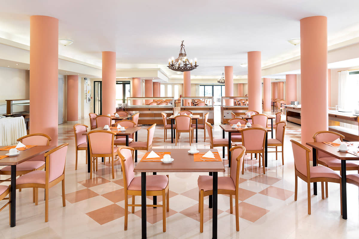 Hotel Century Resort-Restoran.jpg