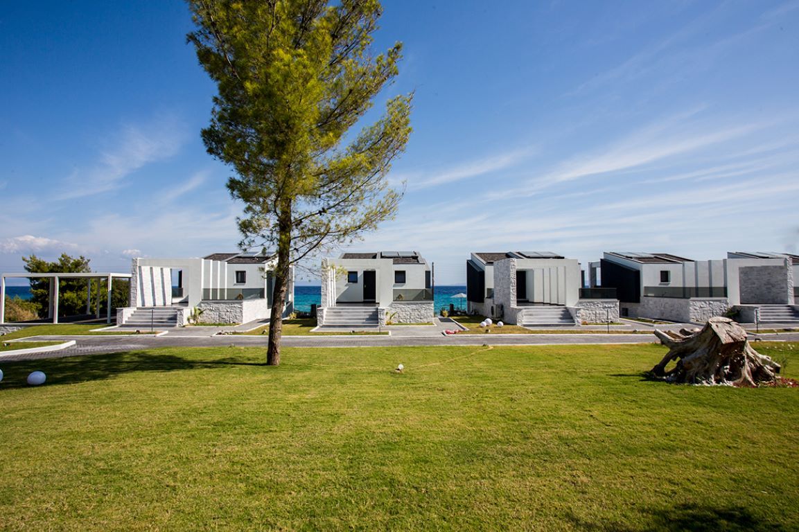Crystal Villas & Suites-Basta .jpg